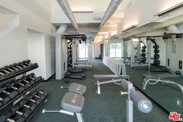 Prestigious Plaza Towers | 5-Star Amenities - Full Service Building
