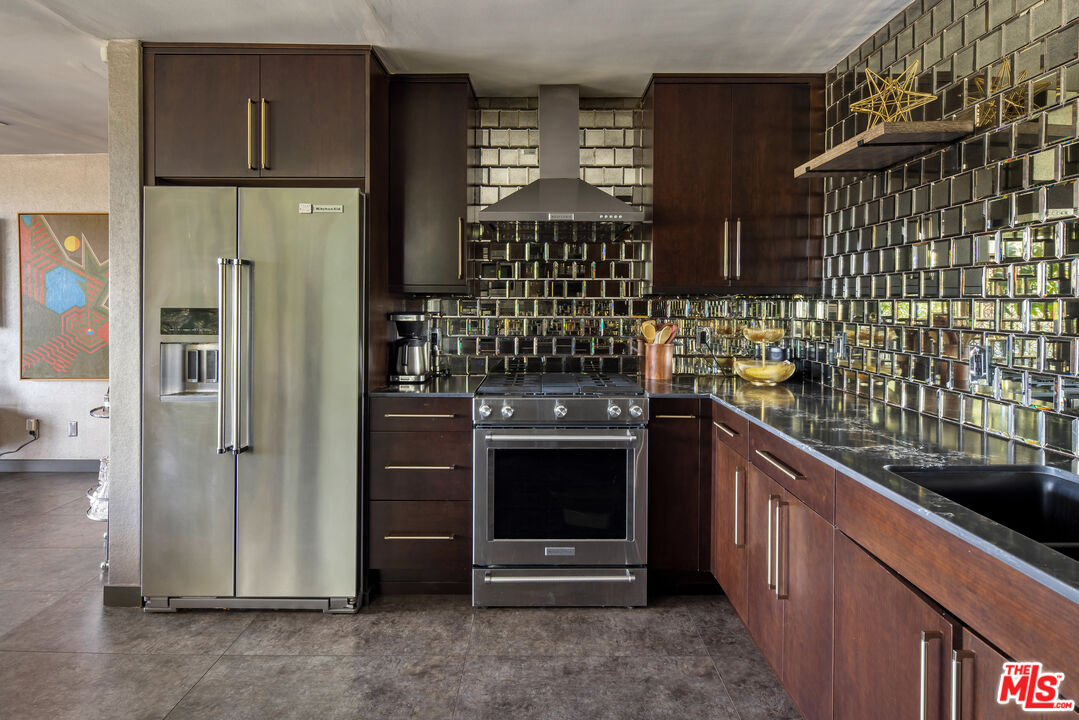 Architectural Condo by Ray Kappe, FAIA