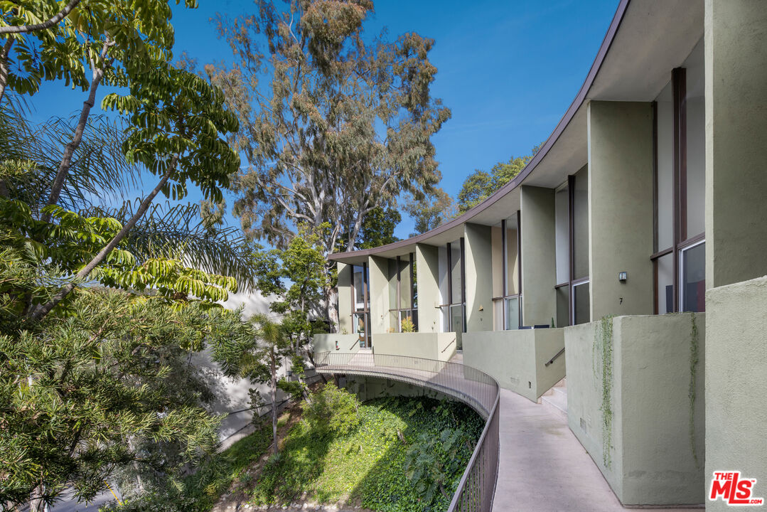 Architectural Condo by Ray Kappe, FAIA