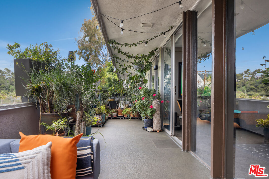 Architectural Condo by Ray Kappe, FAIA