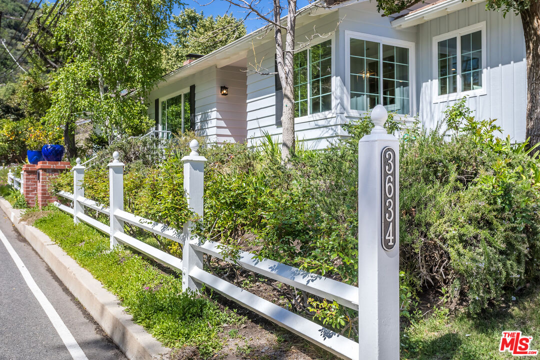 California Ranch Home | Brentwood