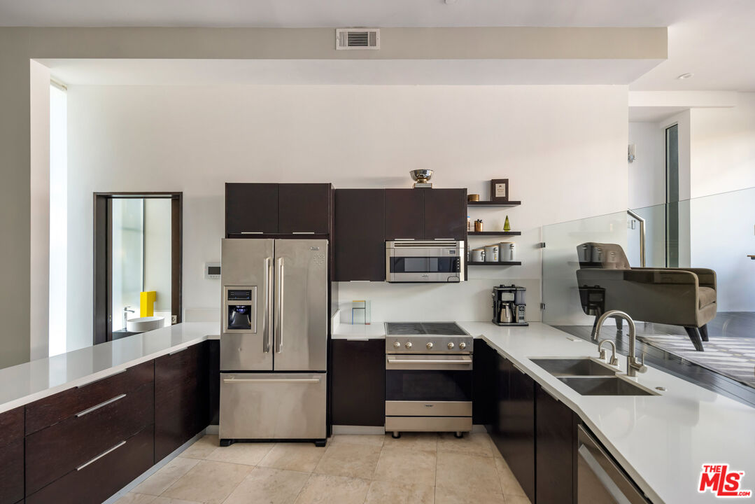 8875 Cynthia St Unit: B