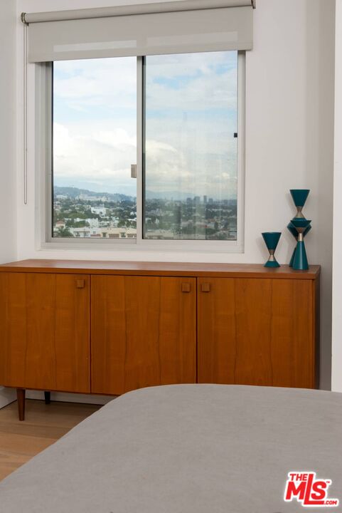 838 N DOHENY DR Unit: 807