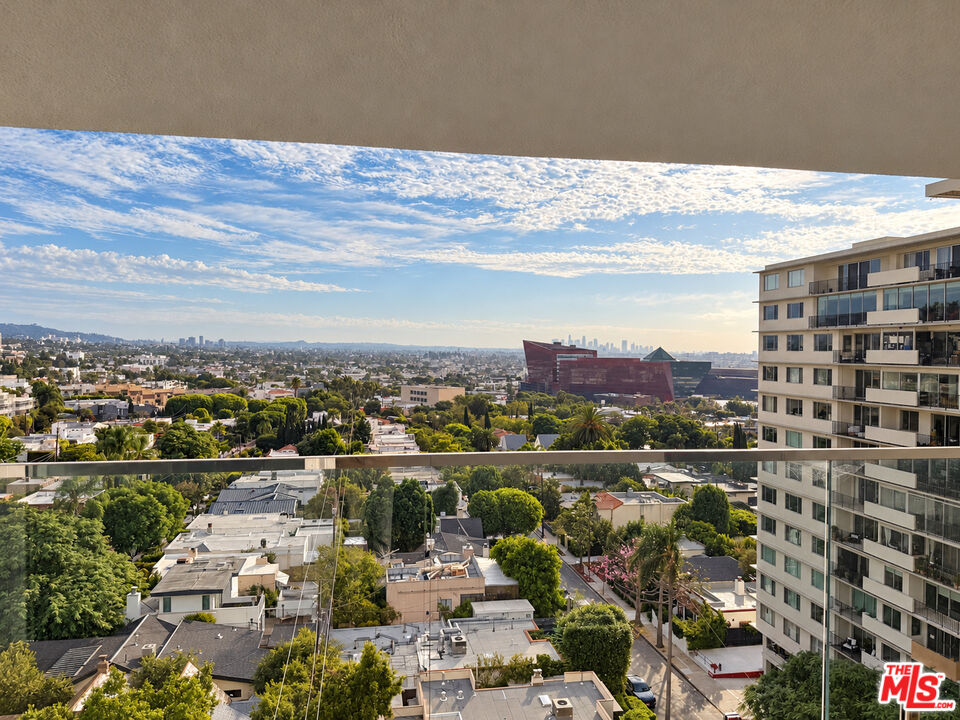 Prestigious Plaza Towers | 5 Star Amenities