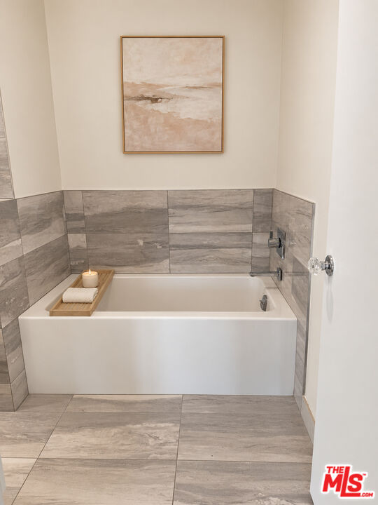 Prestigious Plaza Towers | 5 Star Amenities