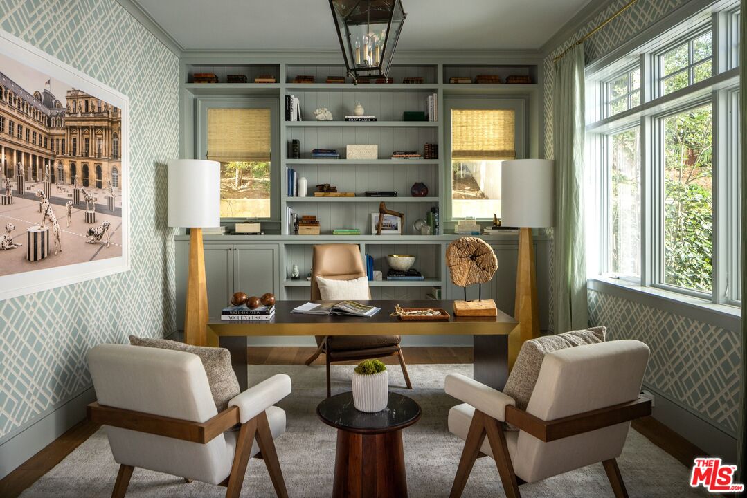 Sophisticated Coastal Design in Rustic Canyon