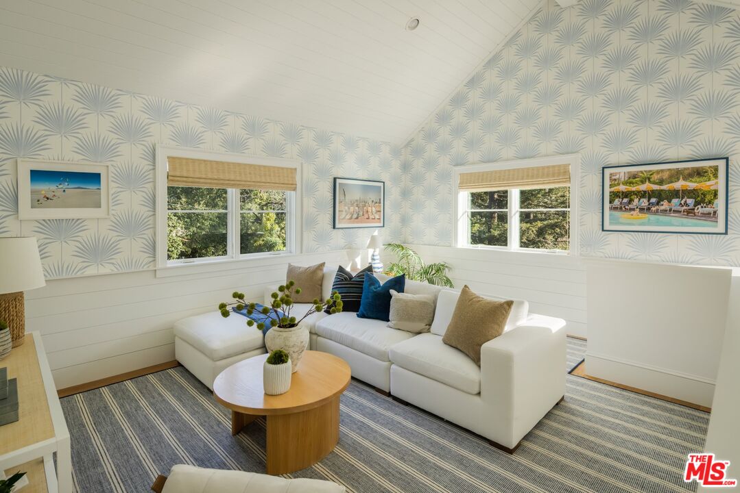 Sophisticated Coastal Design in Rustic Canyon