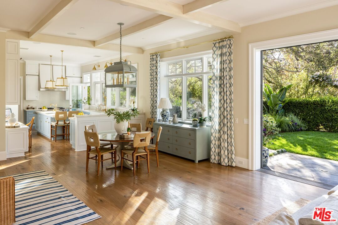 Sophisticated Coastal Design in Rustic Canyon