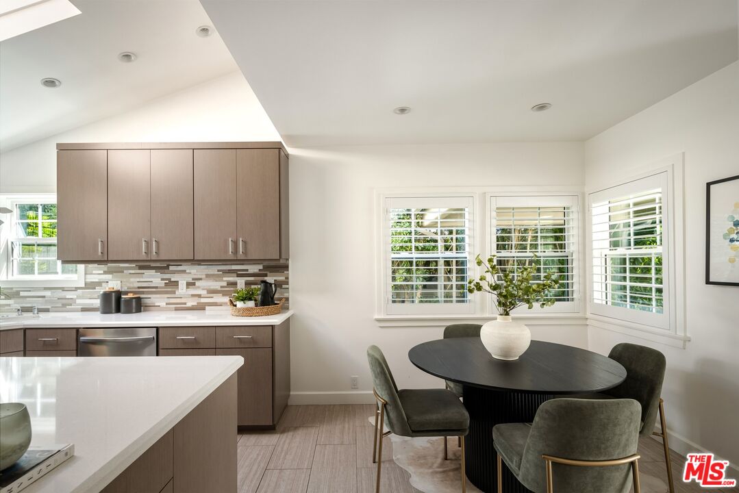 Sophisticated California Bungalow