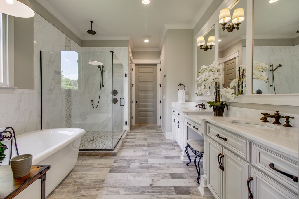 1605 Eastwood Dr Lot 117