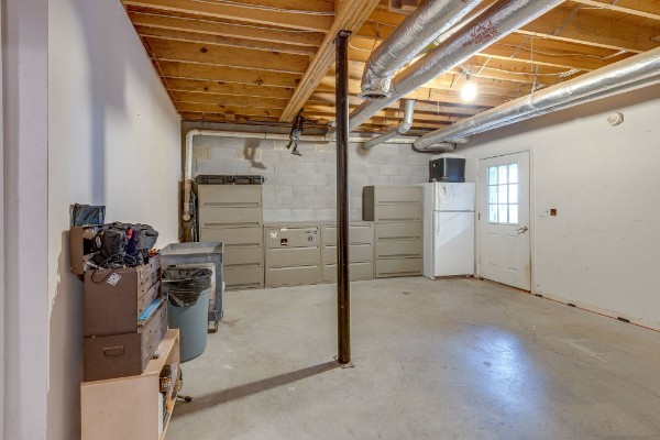 2715 Standing Oak Dr