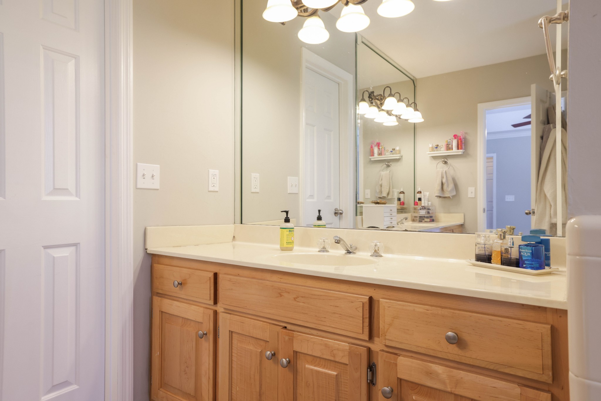 1529 Brentwood Pointe Unit: 1529