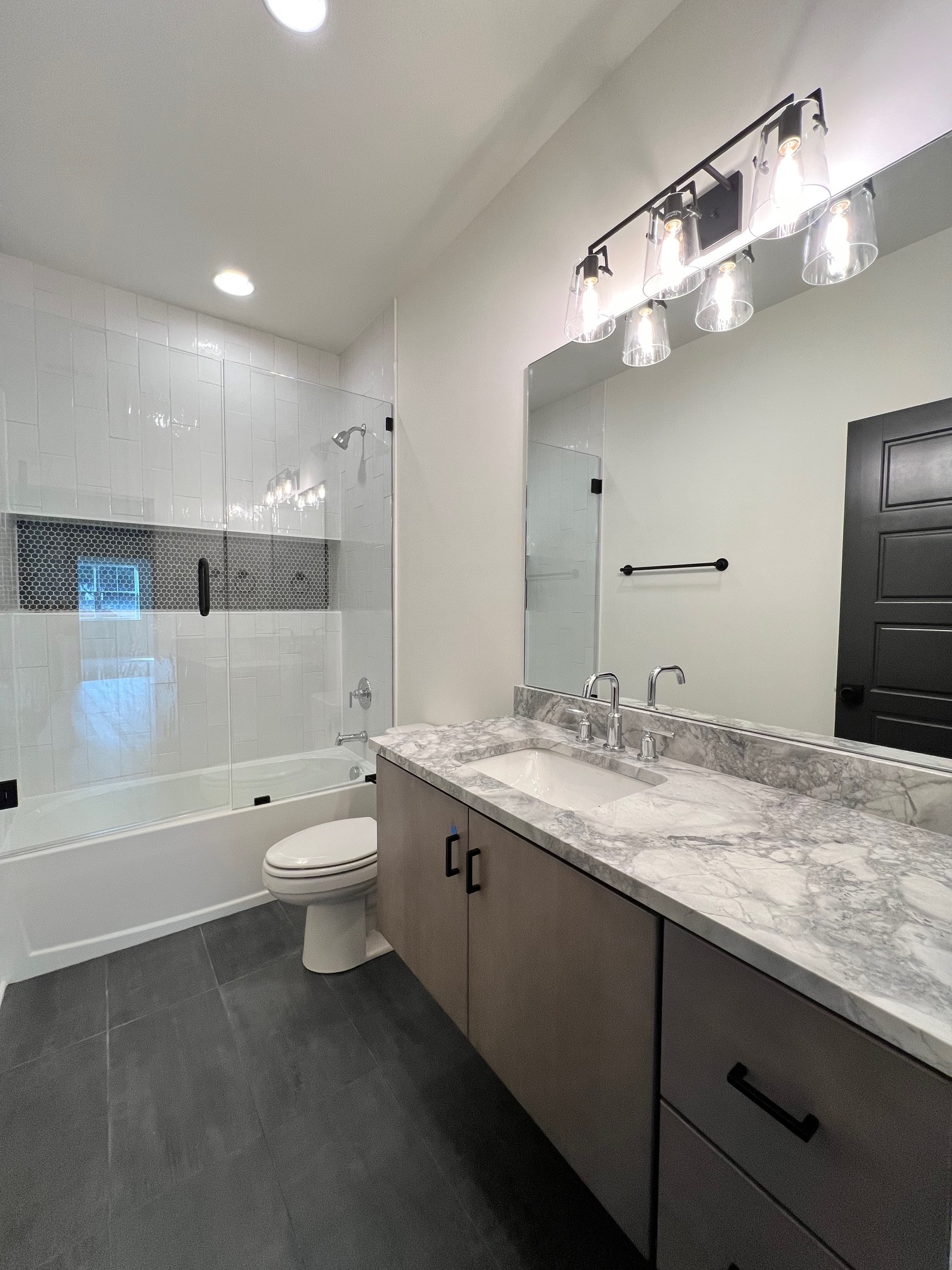 1631 Kaschlina Point