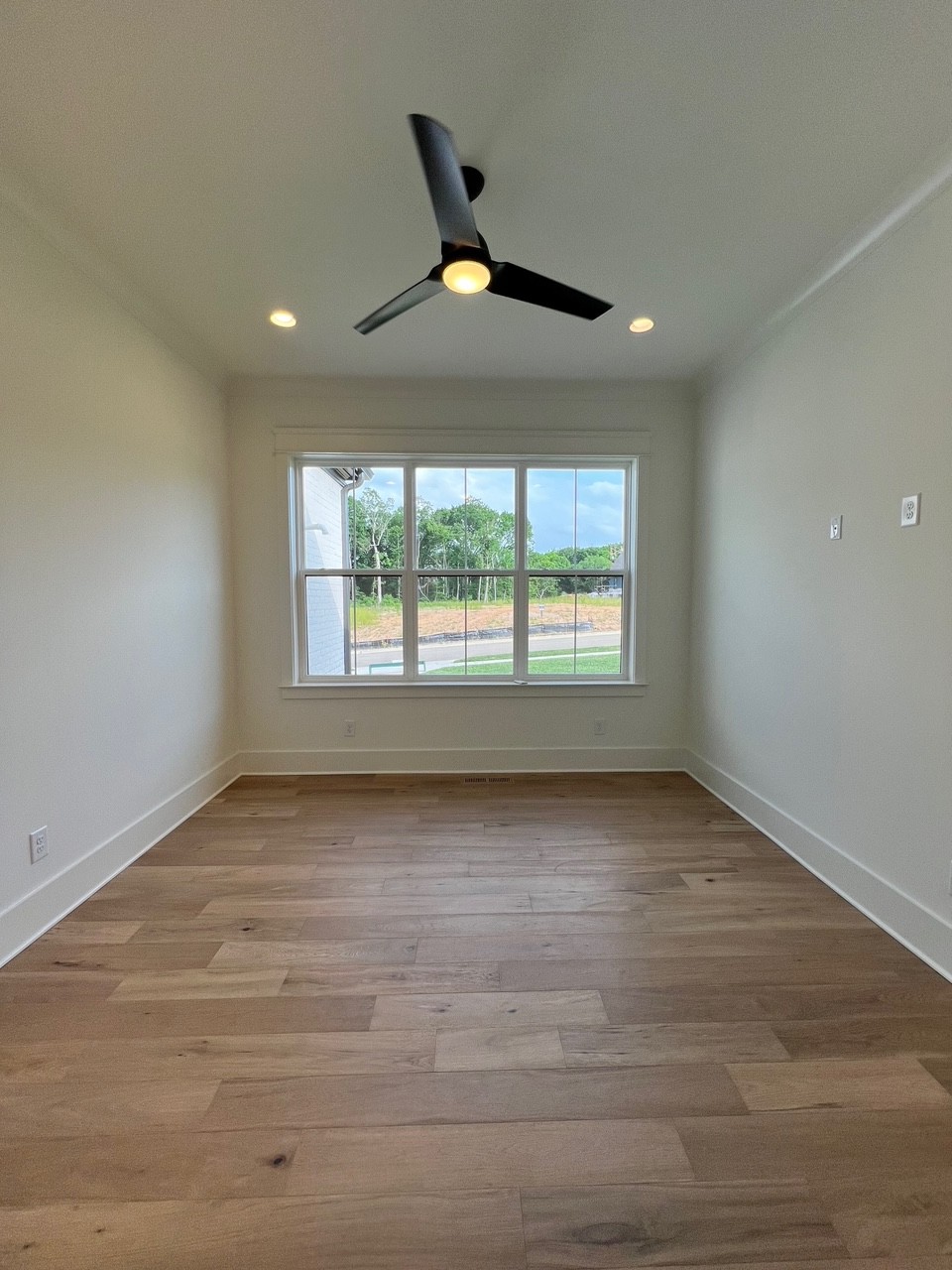 1631 Kaschlina Point