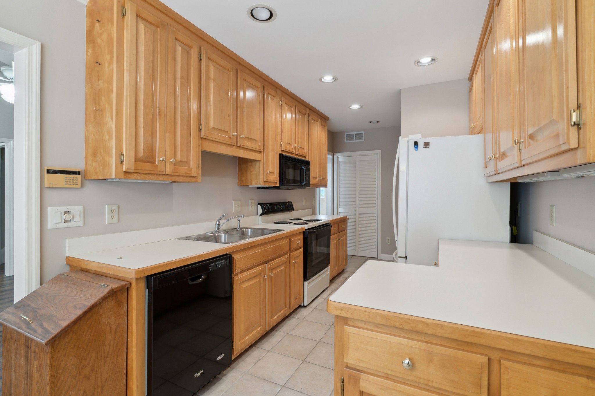 1527 Brentwood Pointe