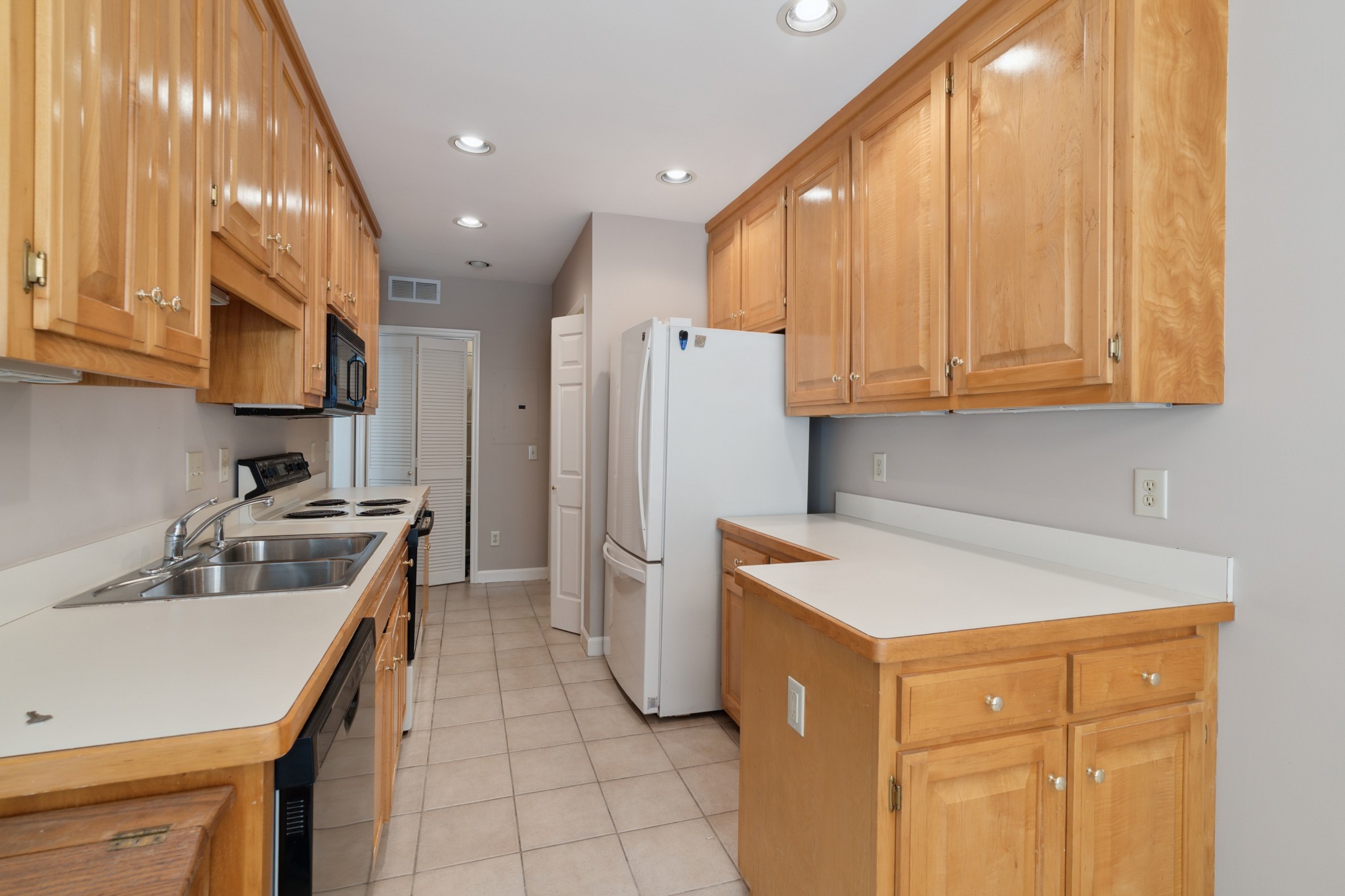 1527 Brentwood Pointe