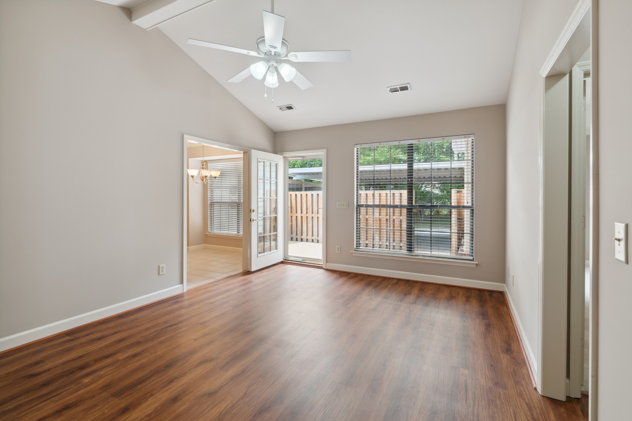 1527 Brentwood Pointe