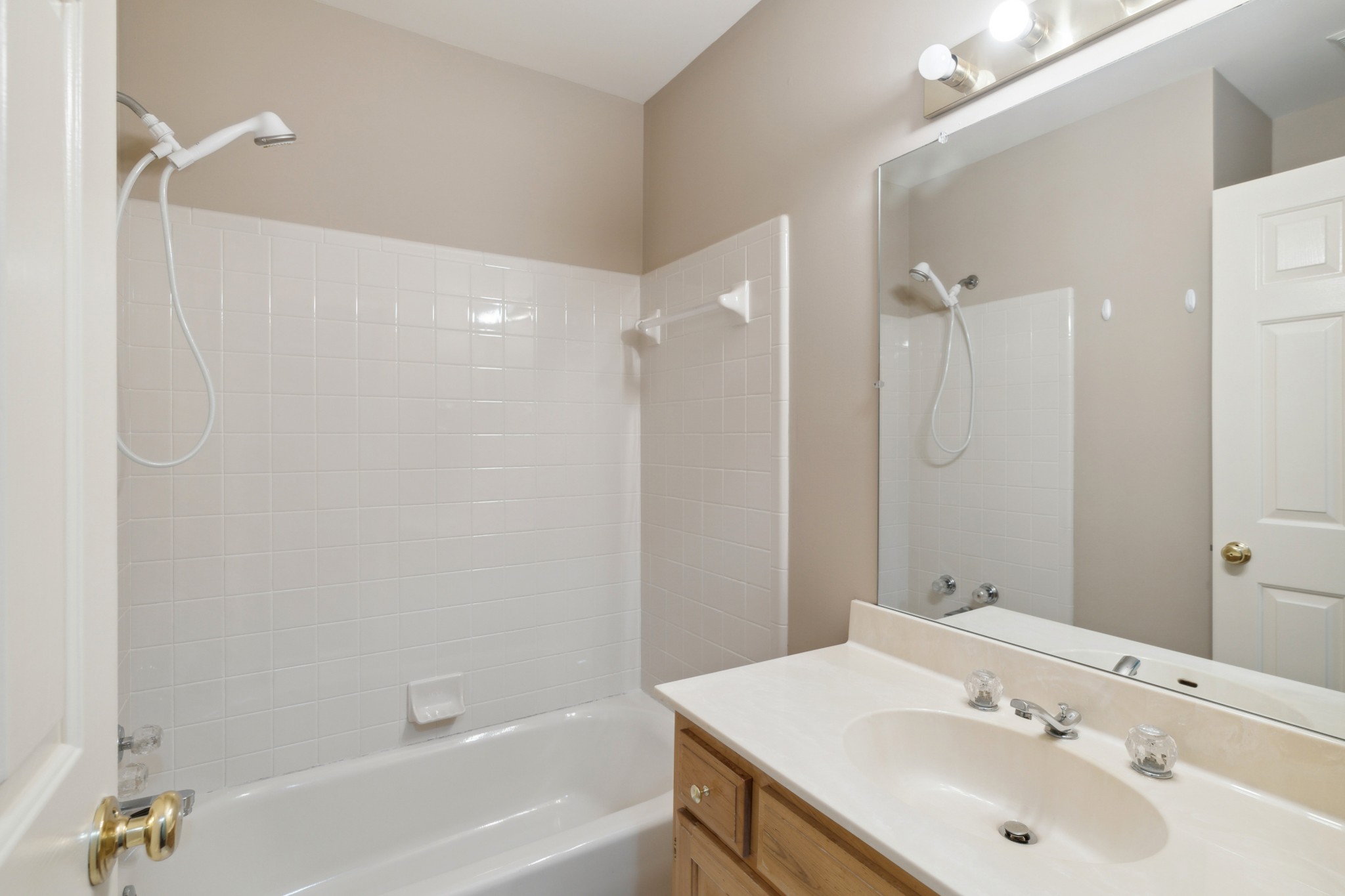 1527 Brentwood Pointe