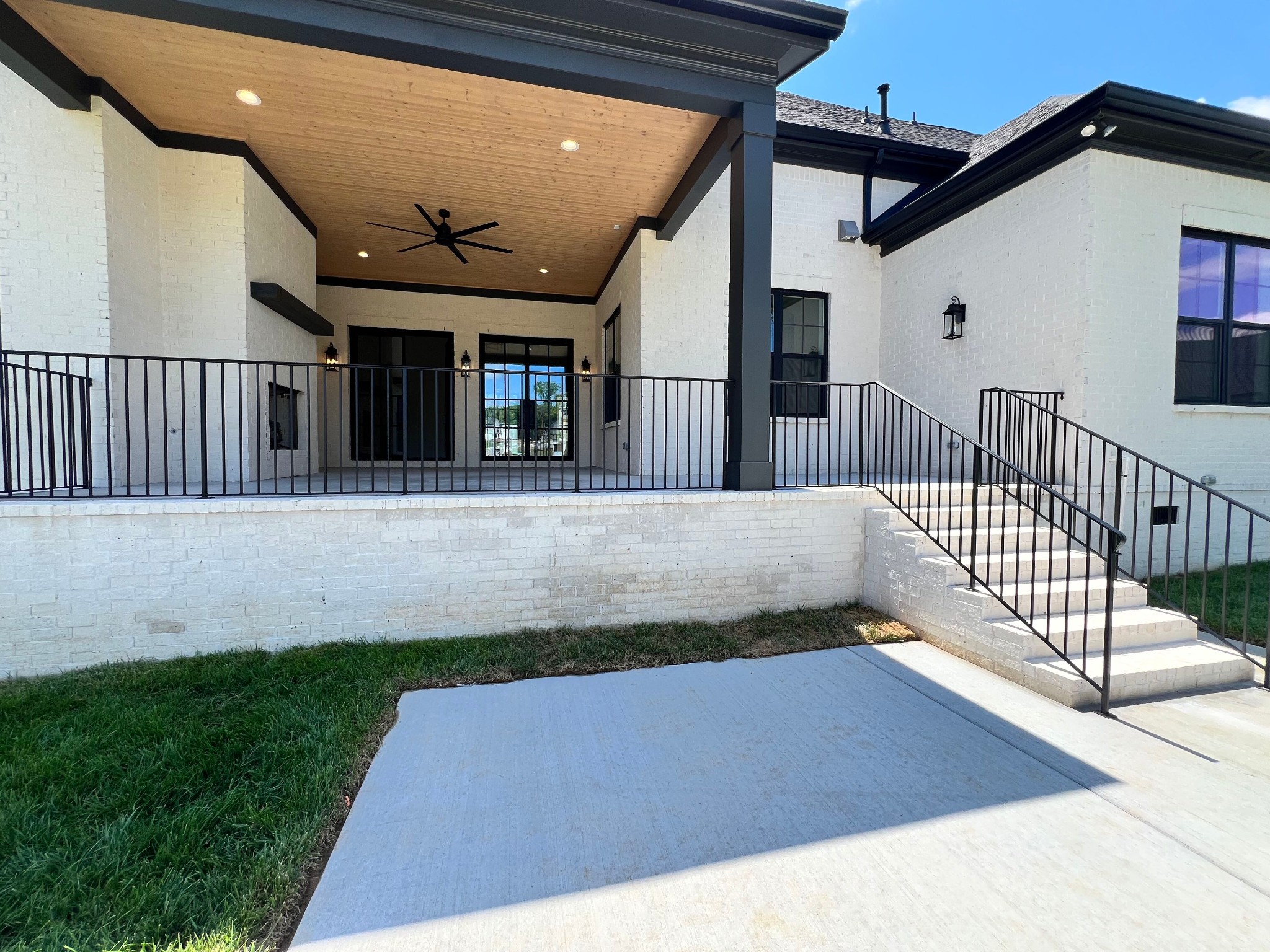 1630 Kaschlina Point