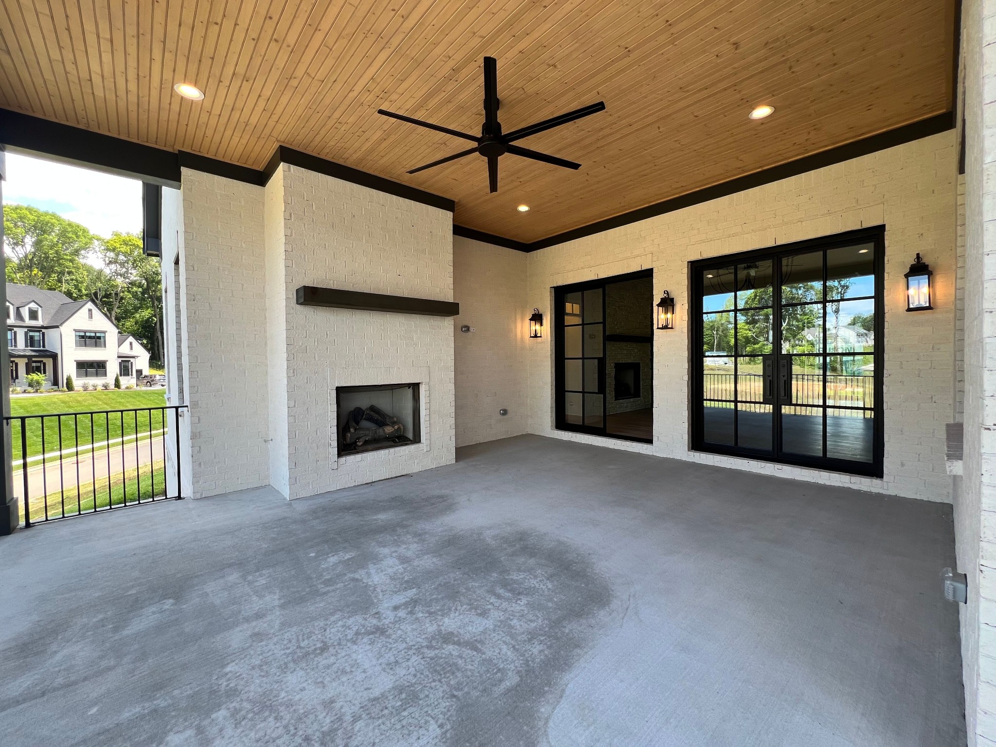 1630 Kaschlina Point