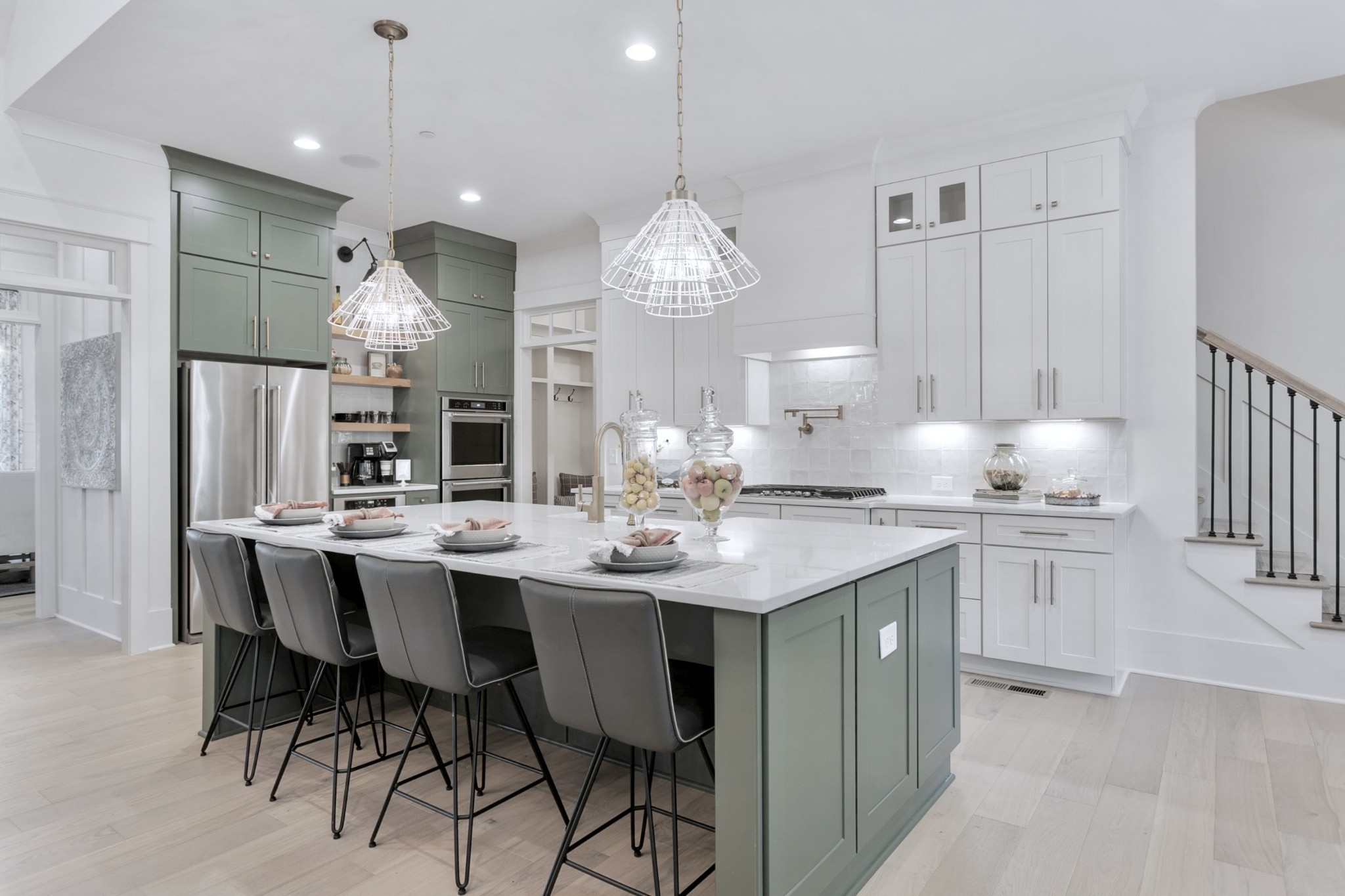 1630 Kaschlina Point