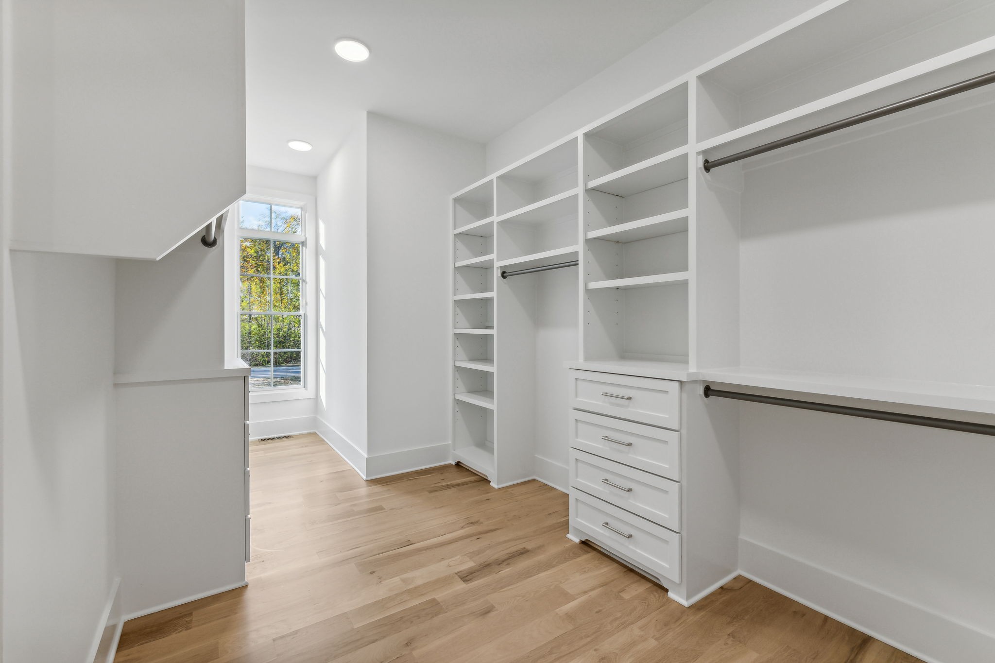 1620 Kaschlina Point