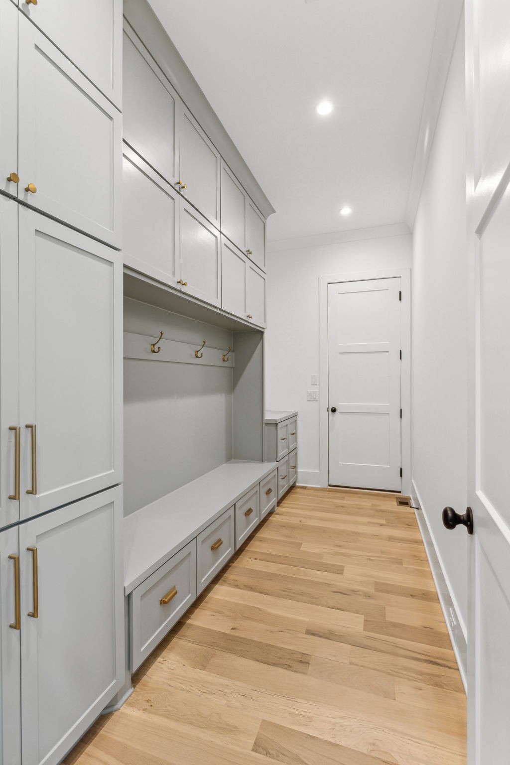 1620 Kaschlina Point