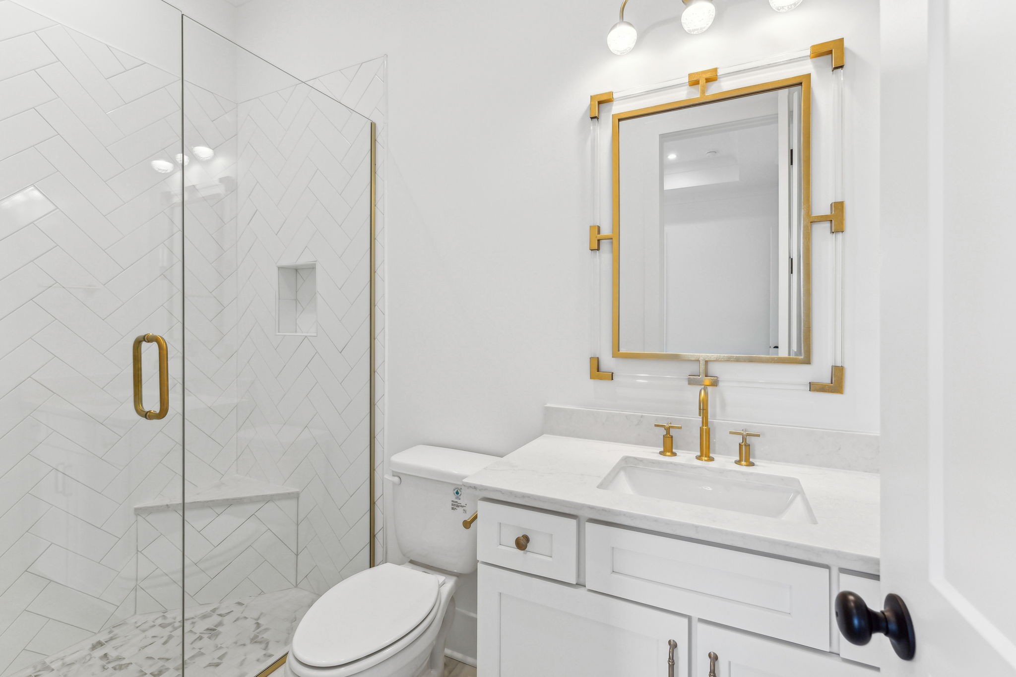 1620 Kaschlina Point