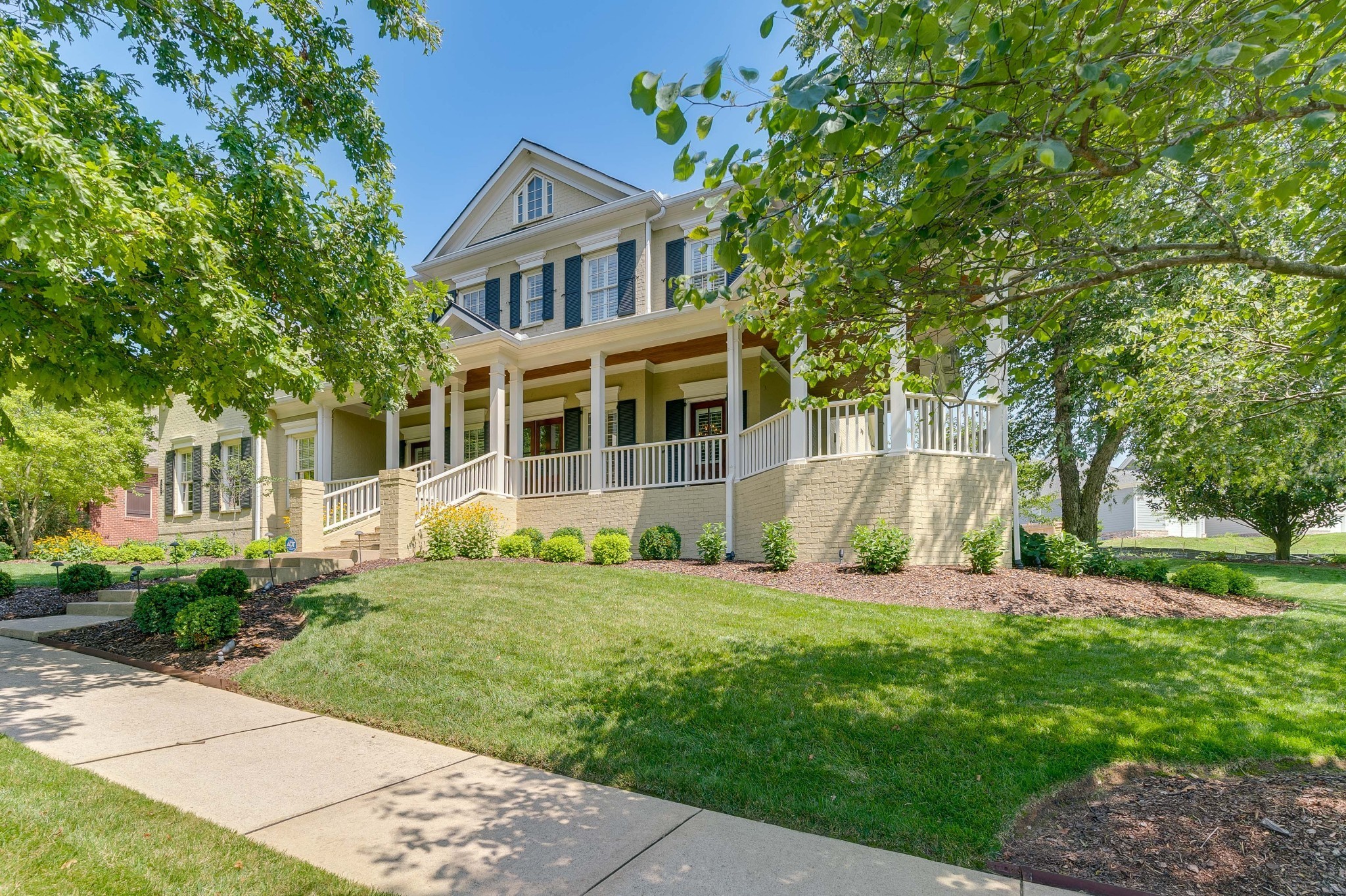 102 Stream Valley Blvd