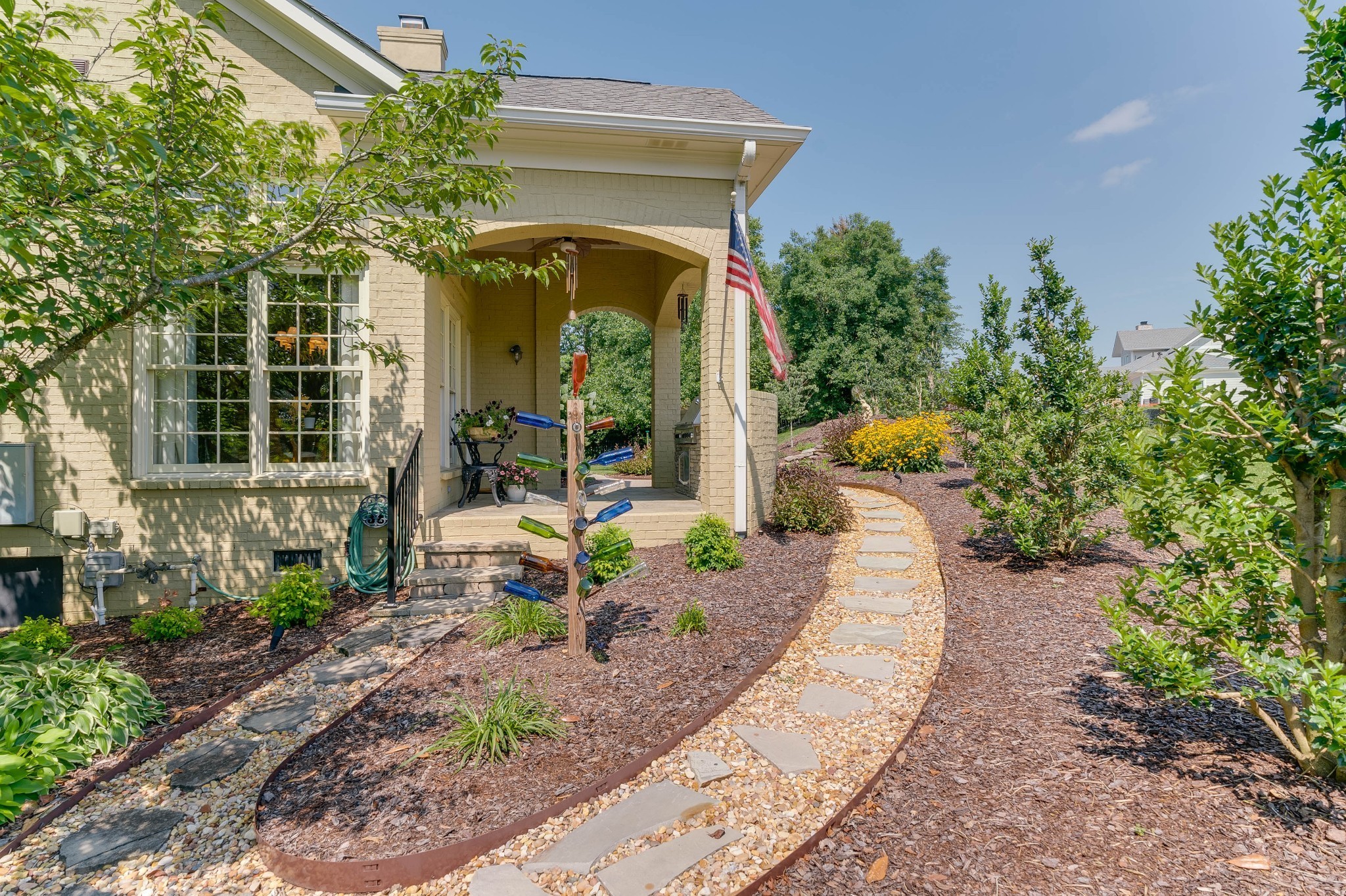 102 Stream Valley Blvd