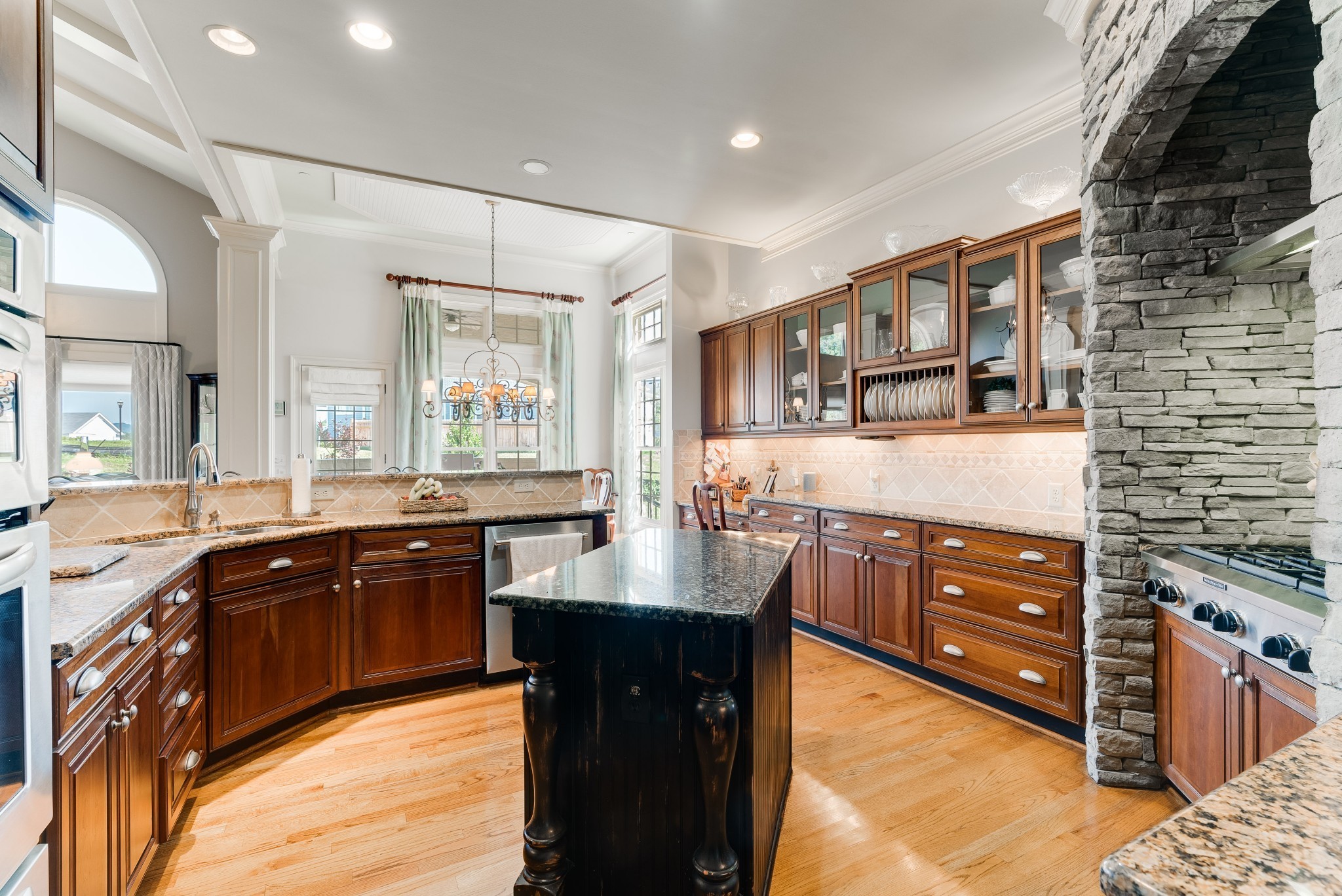 102 Stream Valley Blvd