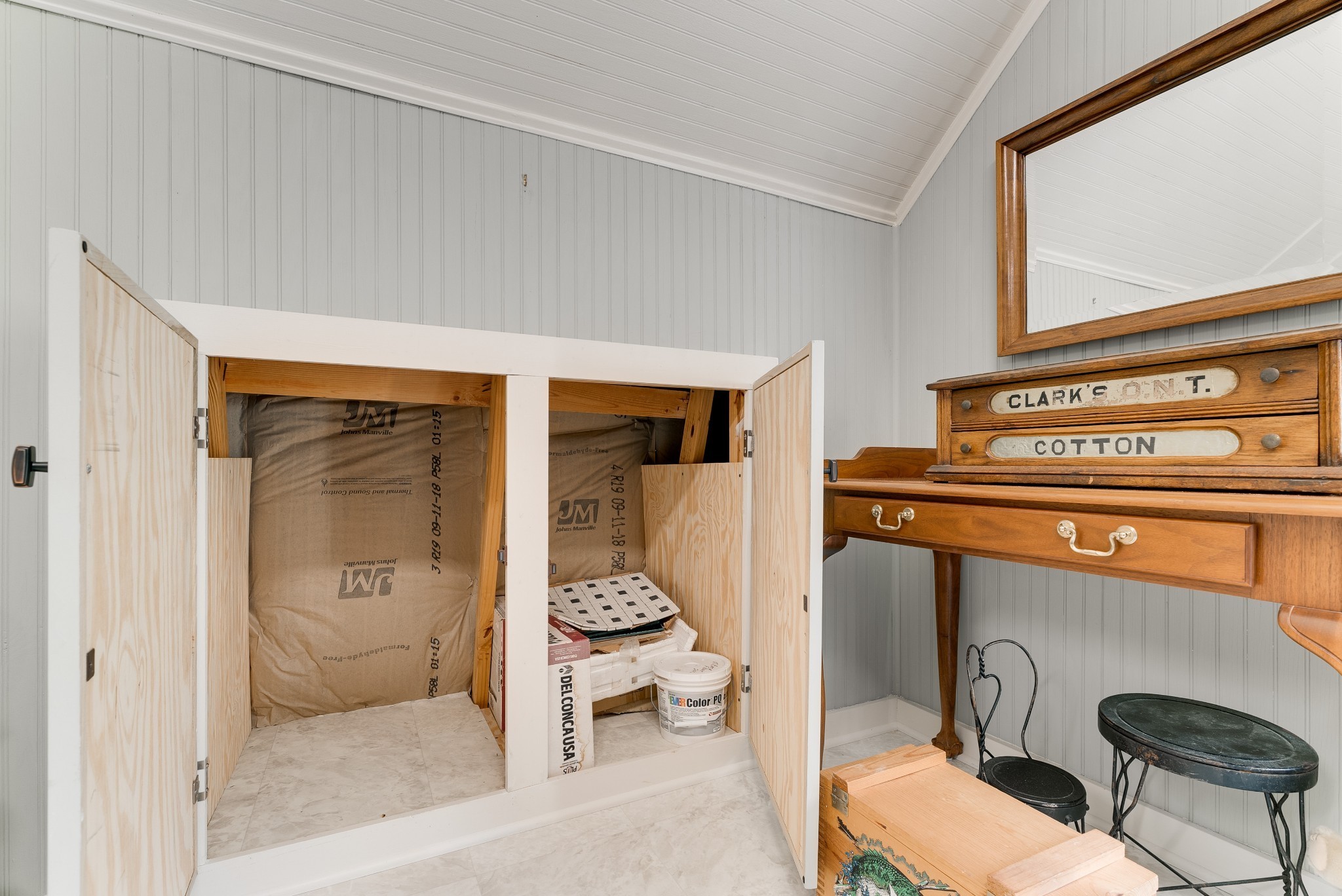 102 Stream Valley Blvd