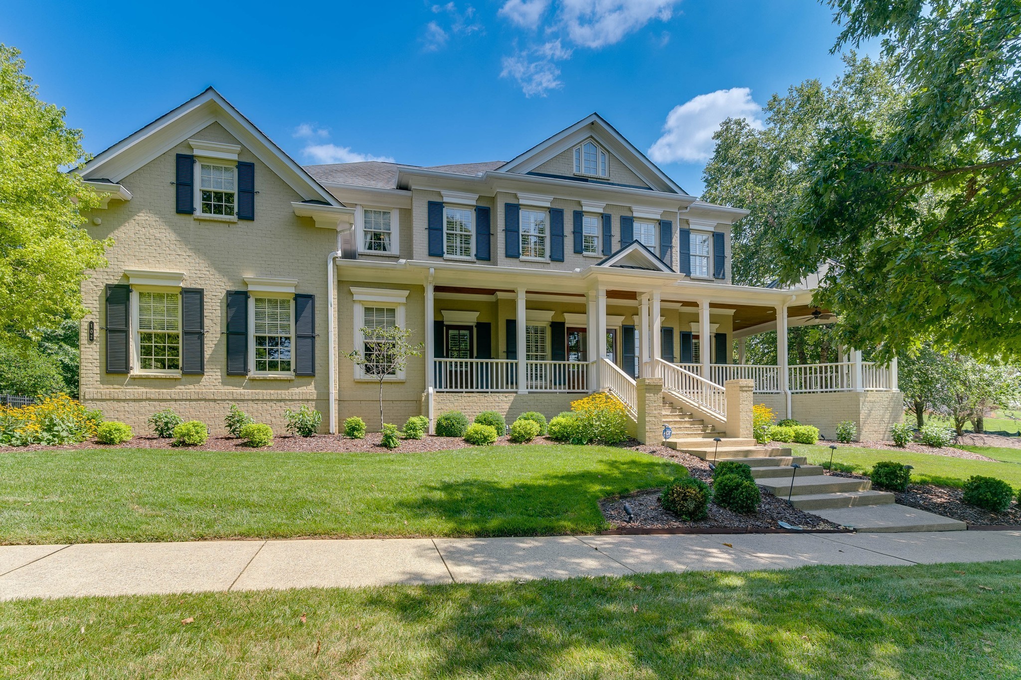 102 Stream Valley Blvd