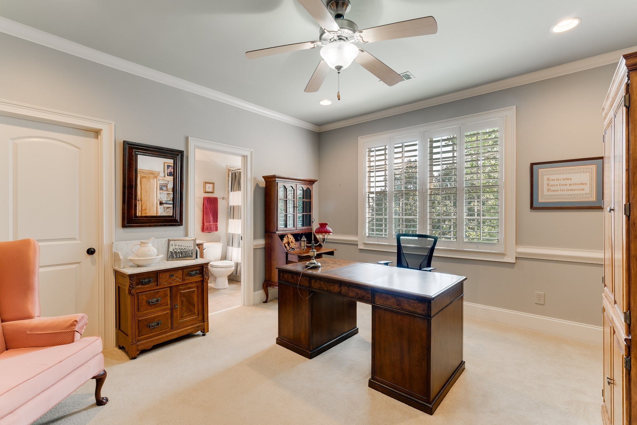 102 Stream Valley Blvd