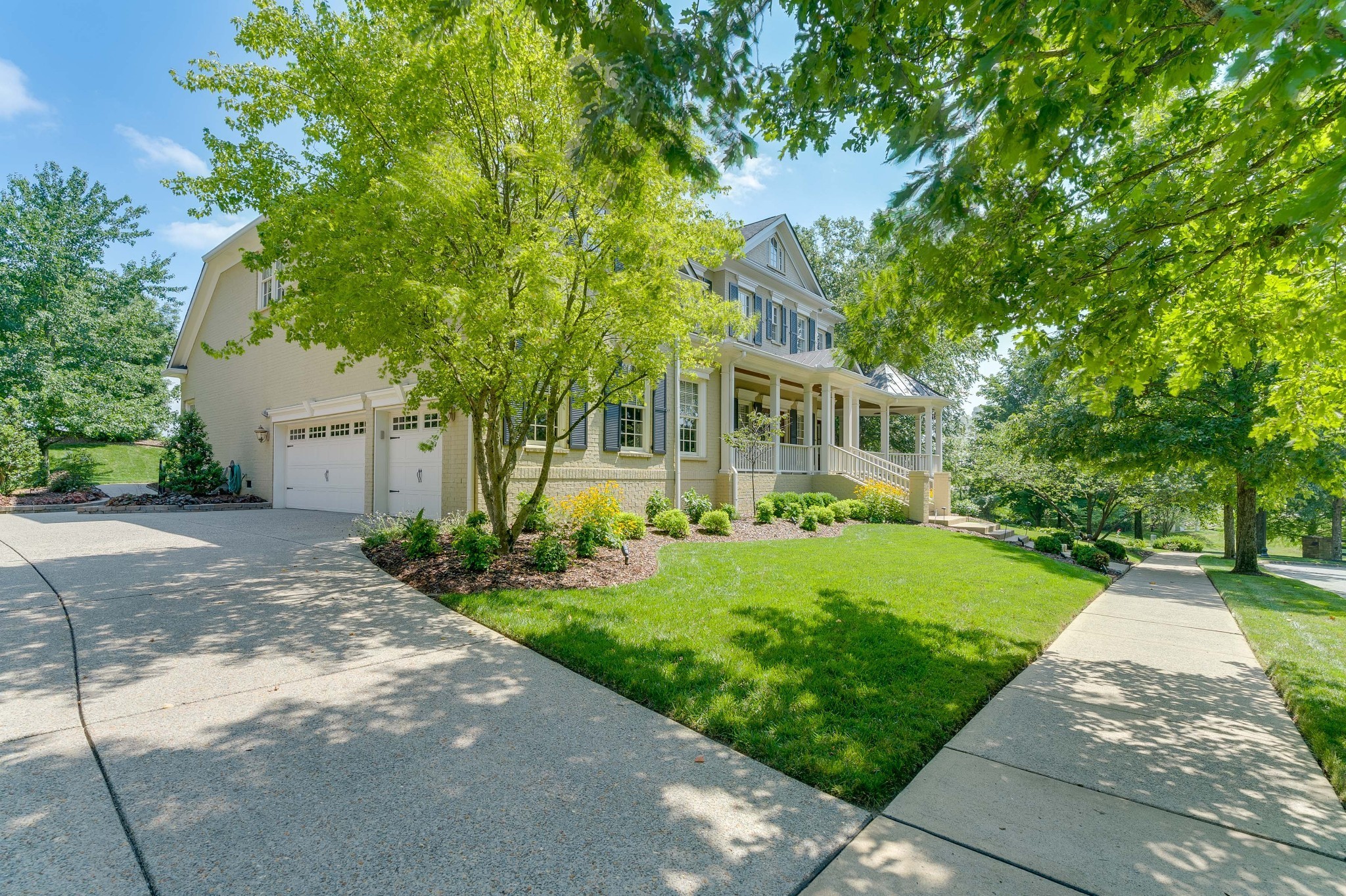 102 Stream Valley Blvd