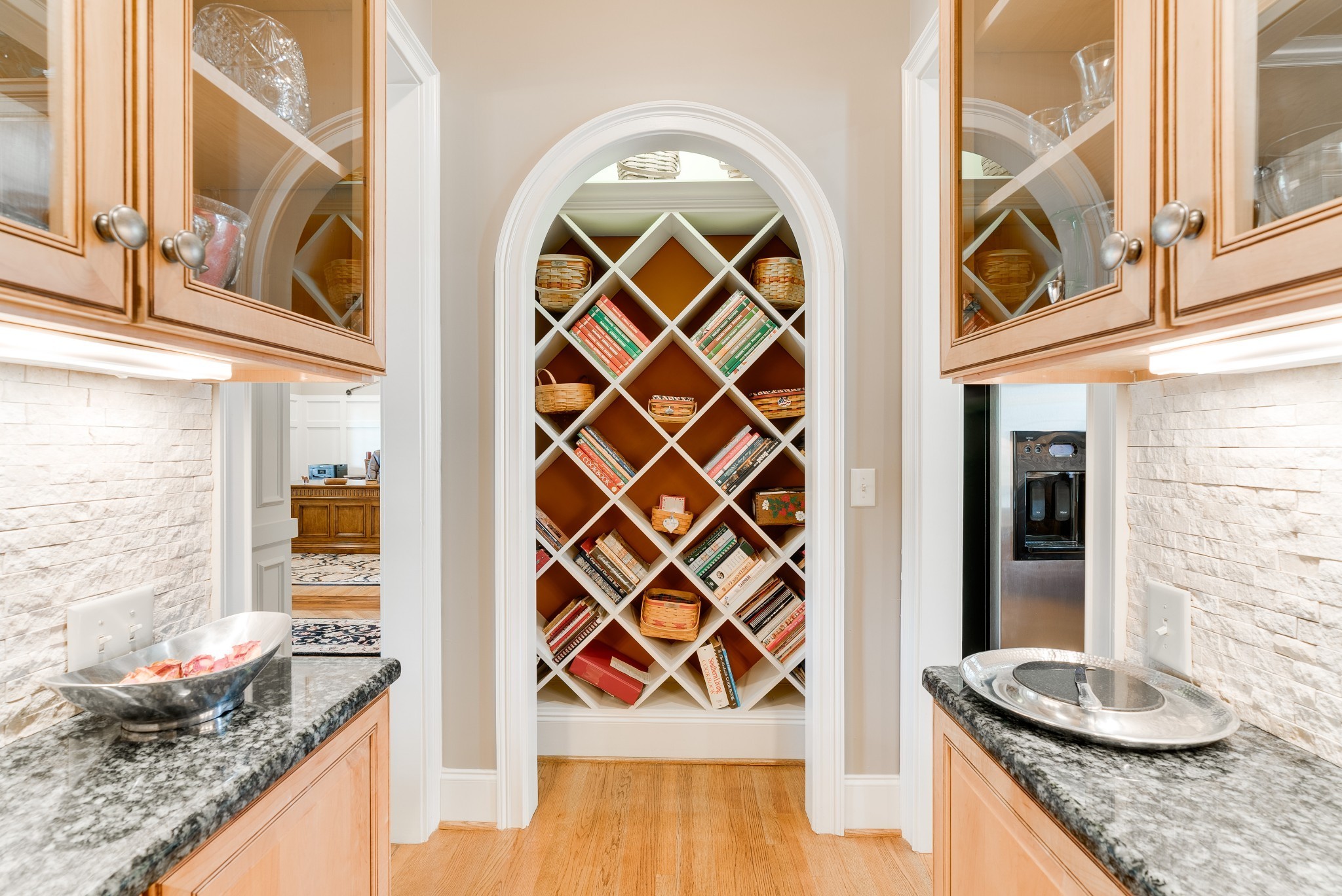 102 Stream Valley Blvd