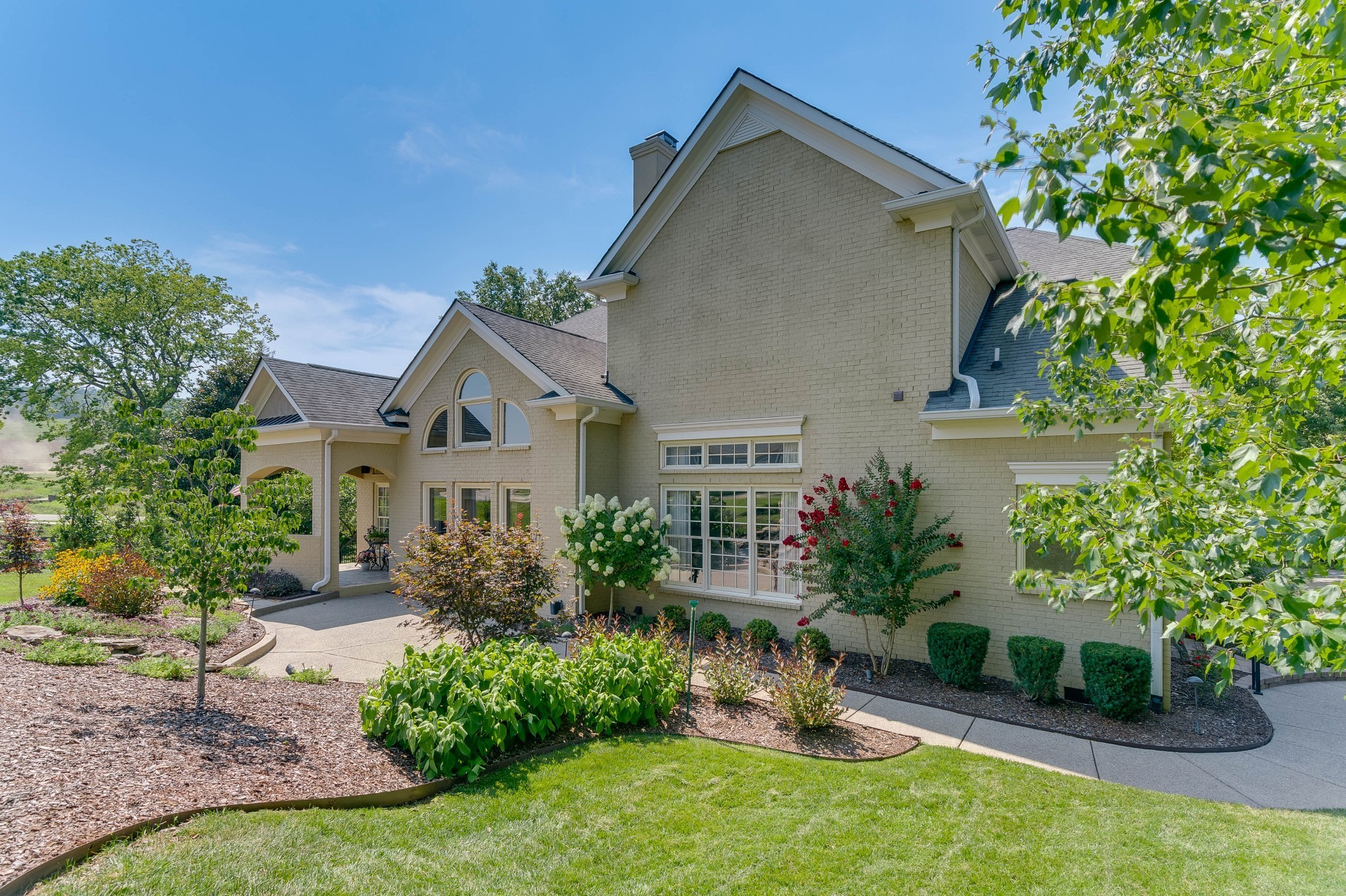 102 Stream Valley Blvd