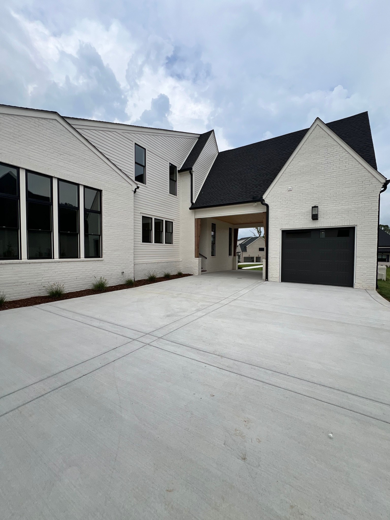 1629 Kaschlina Point