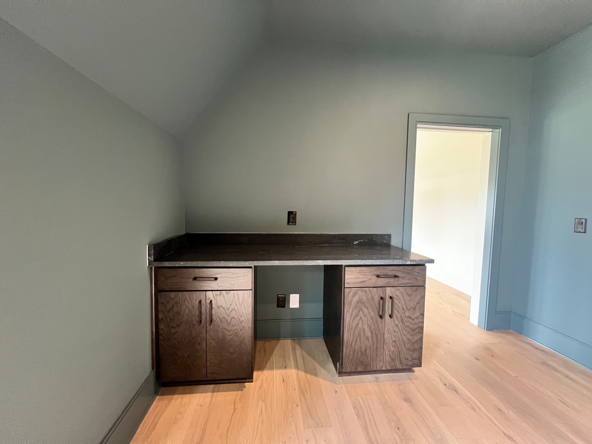 1629 Kaschlina Point