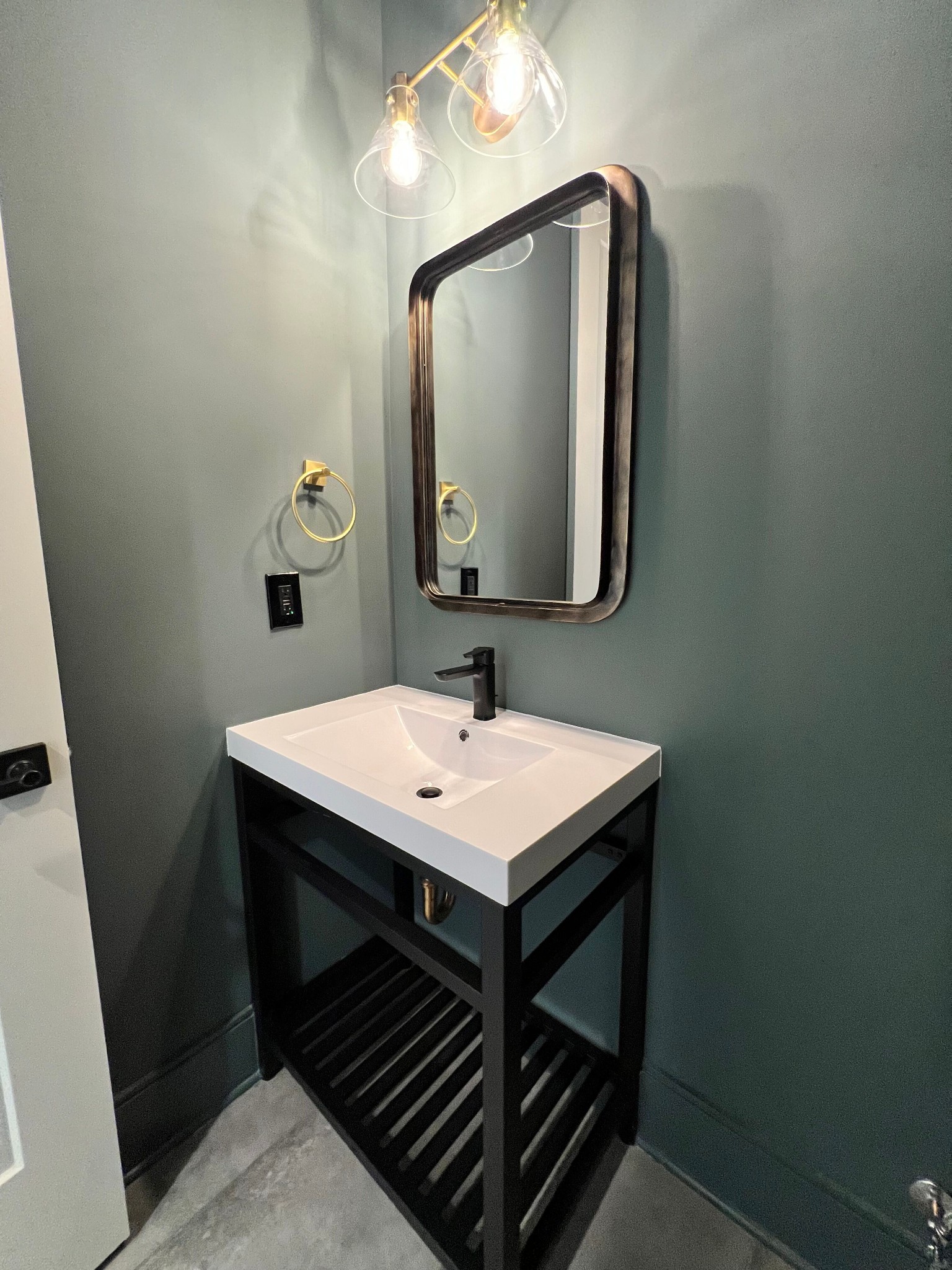 1629 Kaschlina Point