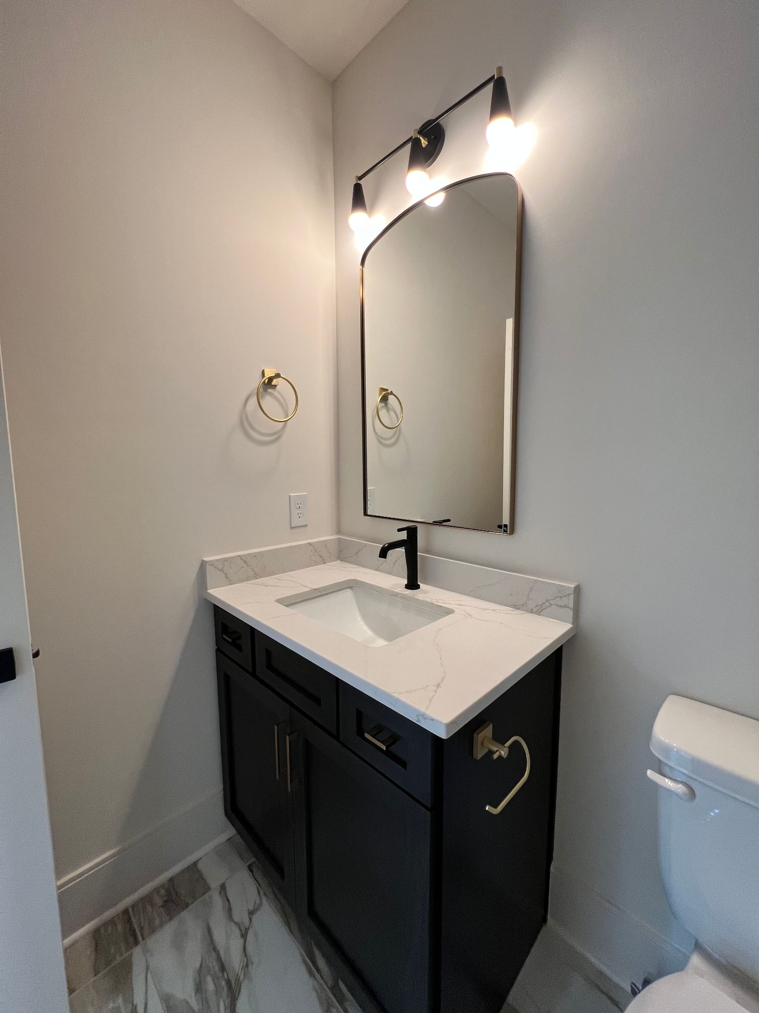 1629 Kaschlina Point