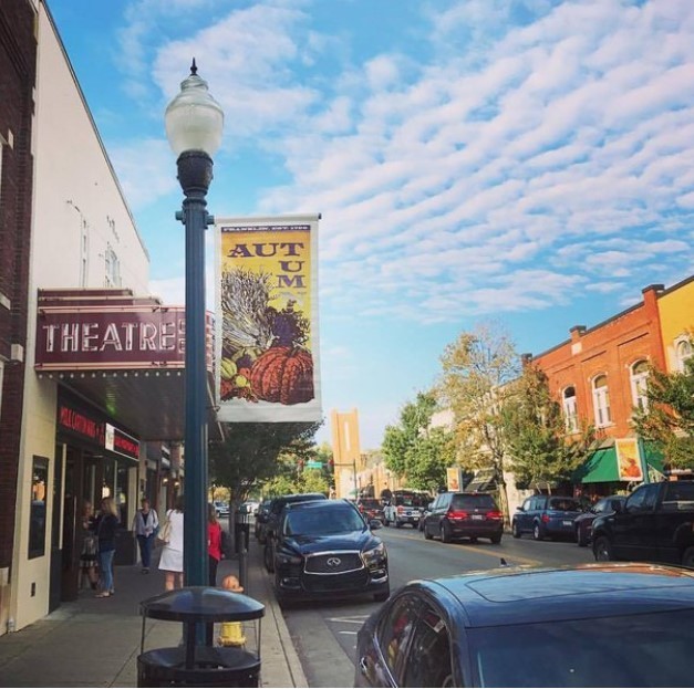 7226 Fiddlers Glen Drive