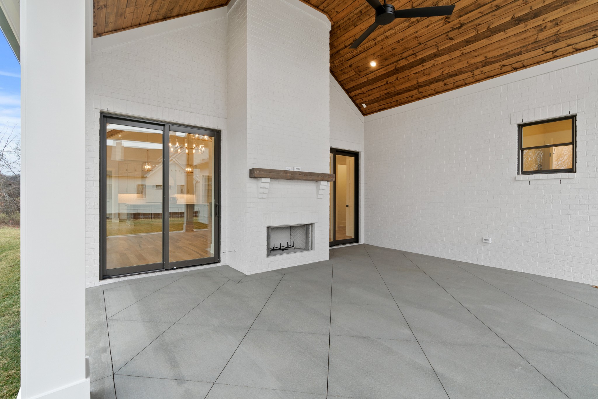 1644 Honeyman Pt