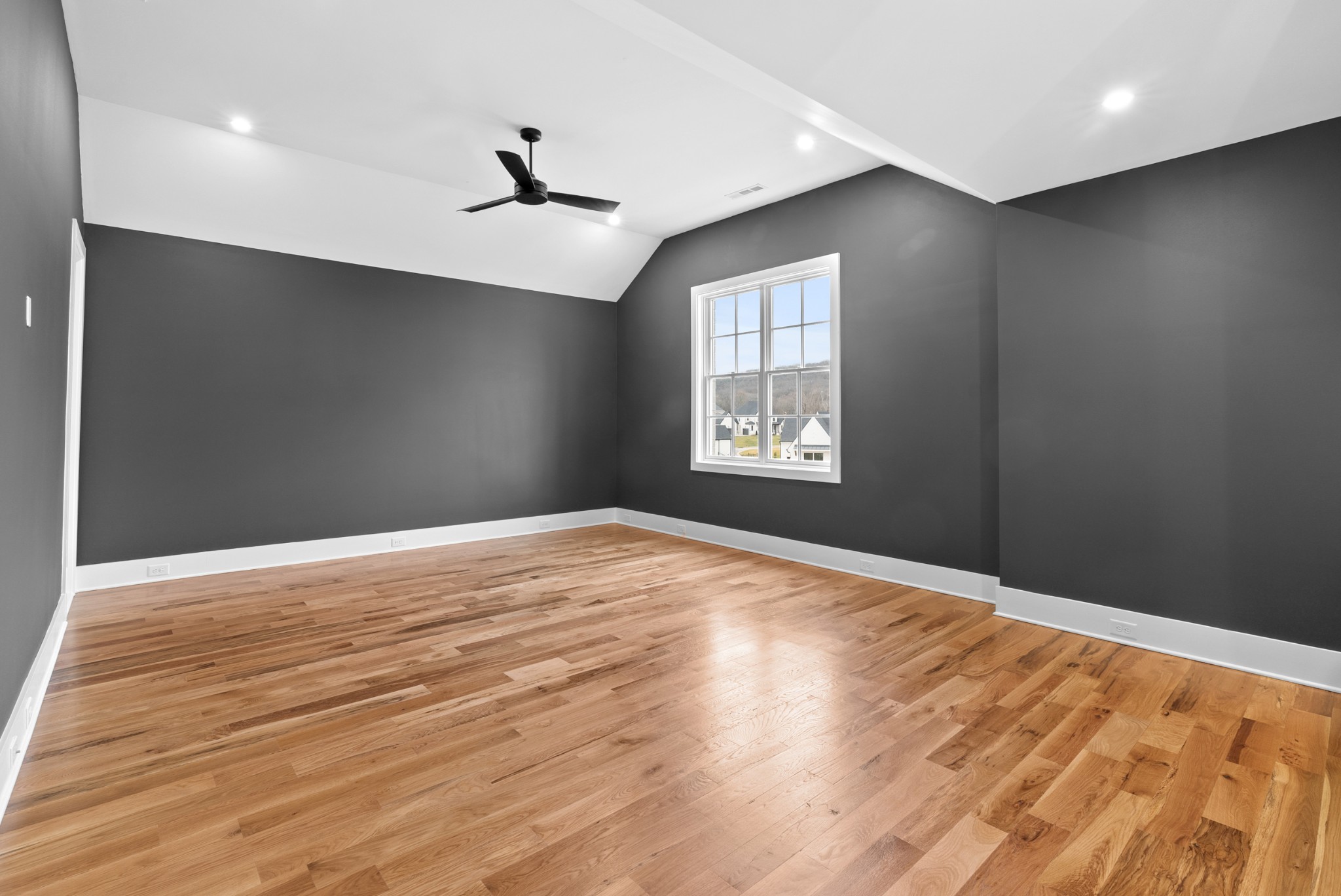 1644 Honeyman Pt