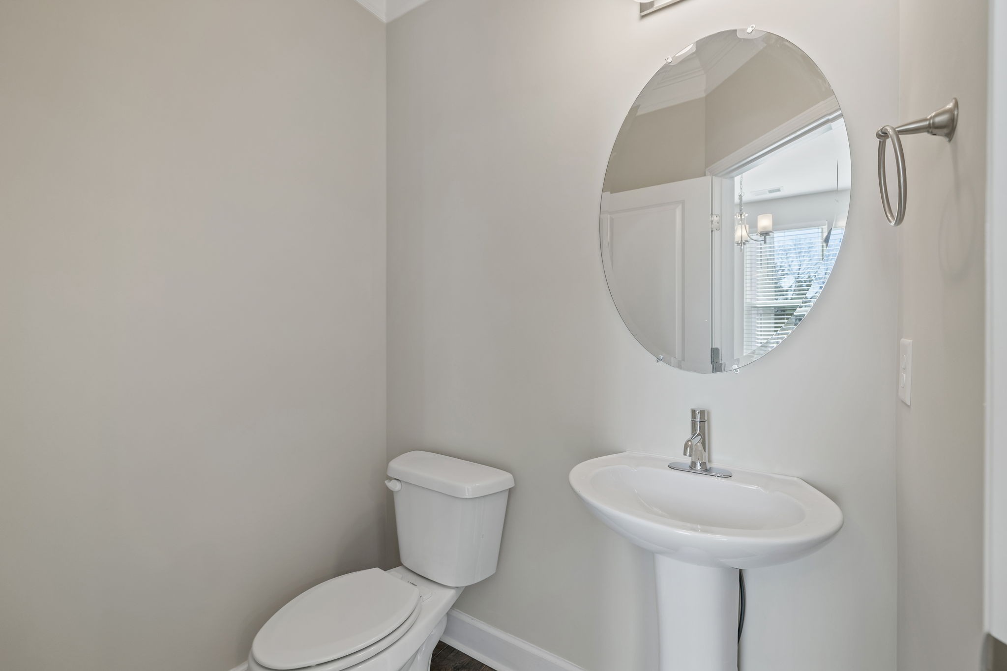 108 Burkitt Commons Ave