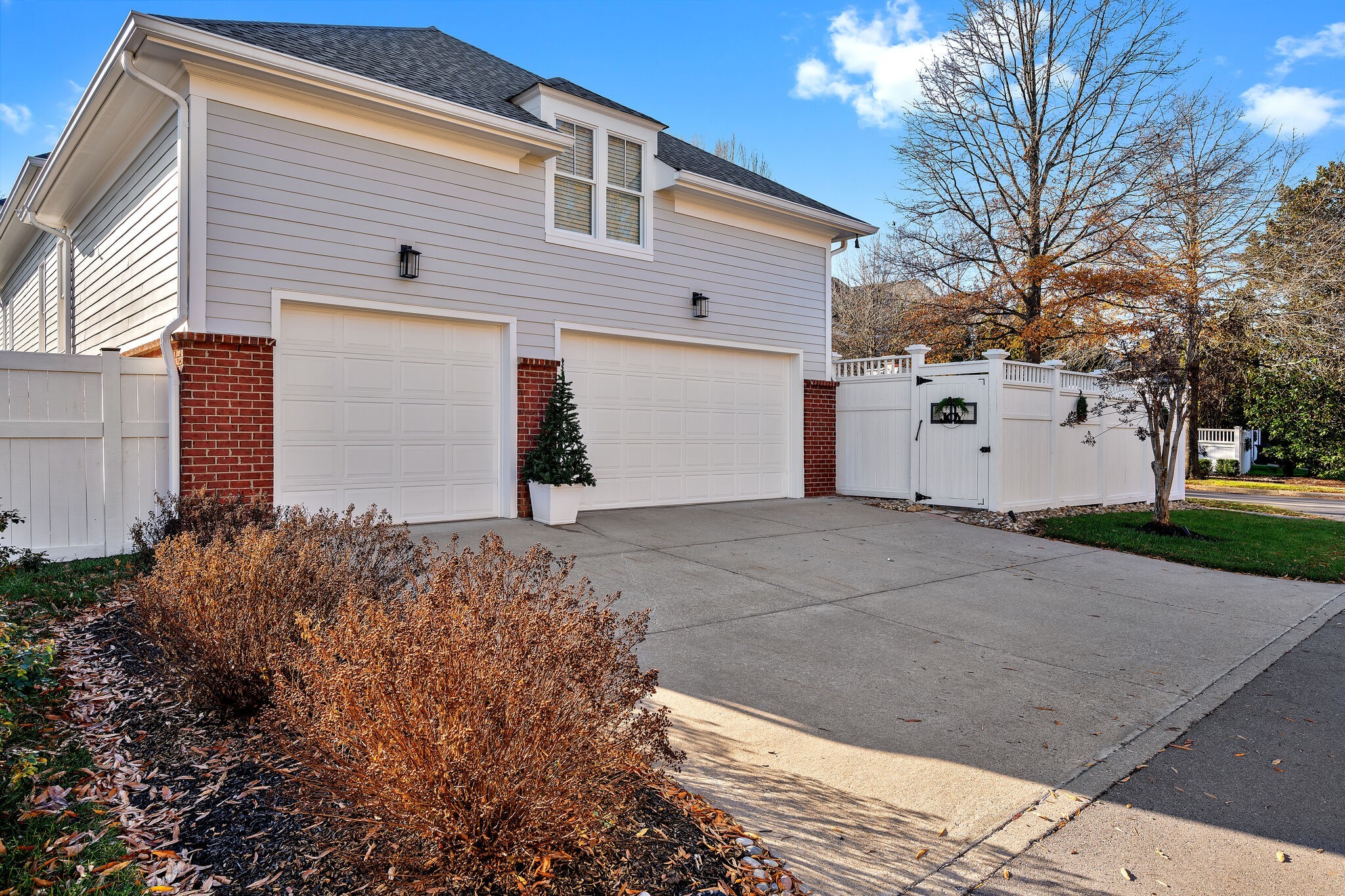 1628 Championship Blvd