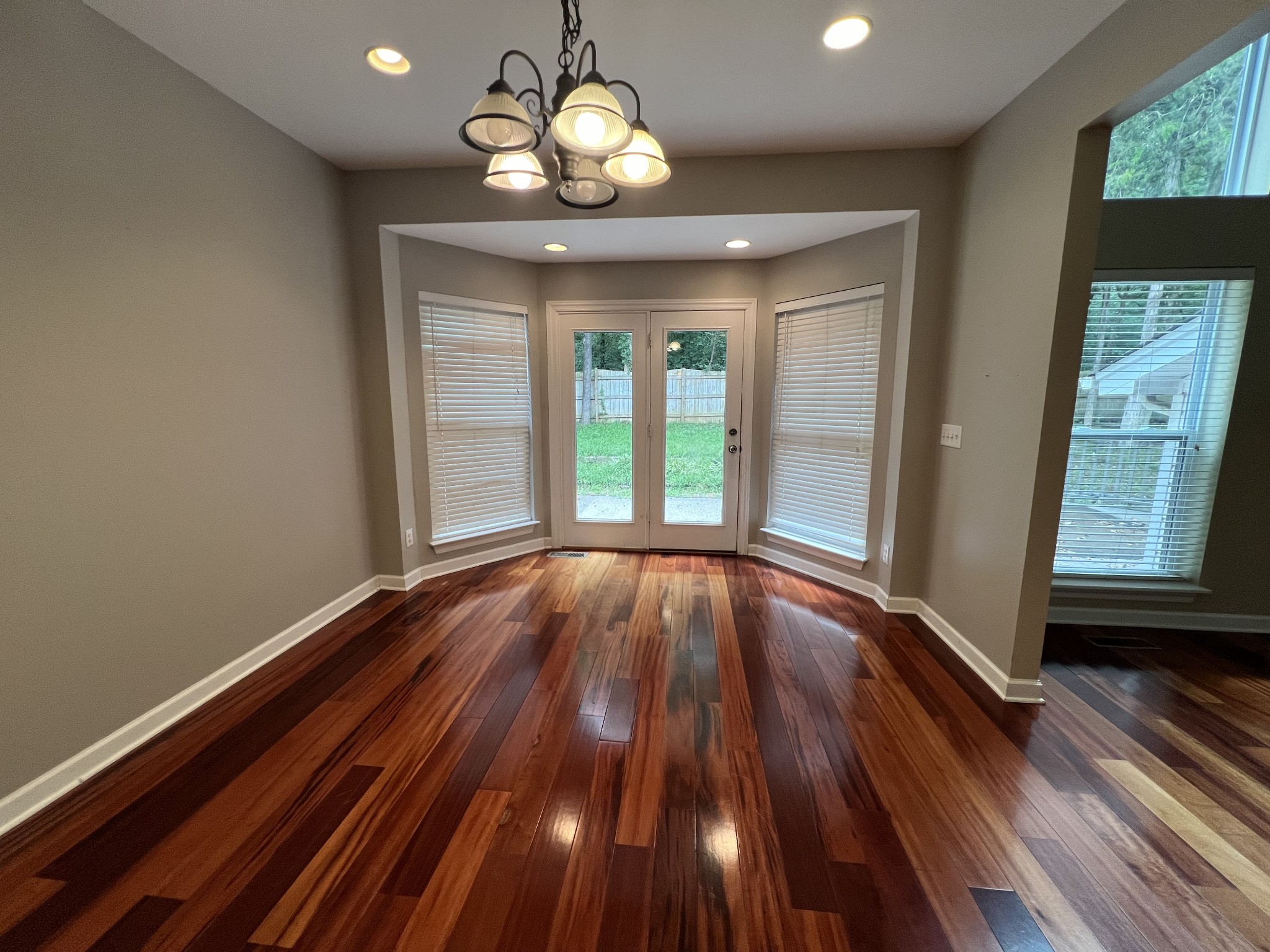 1286 Bridgeton Park Dr