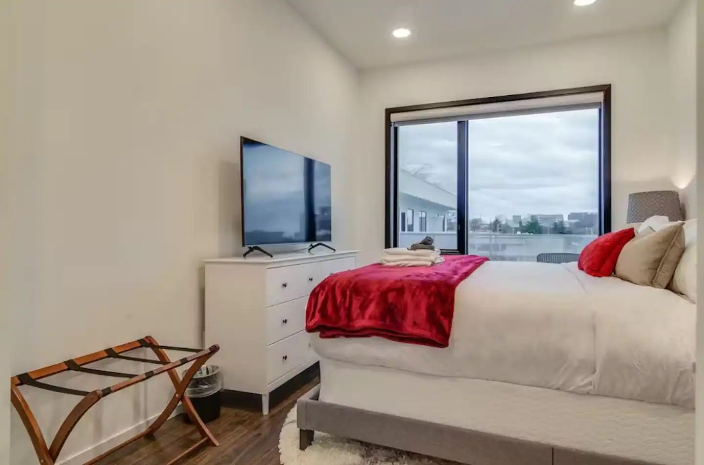 920 South St Unit: 410