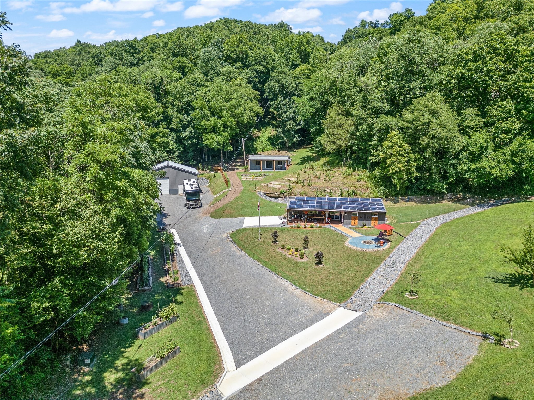 8491 Gainesboro Hwy