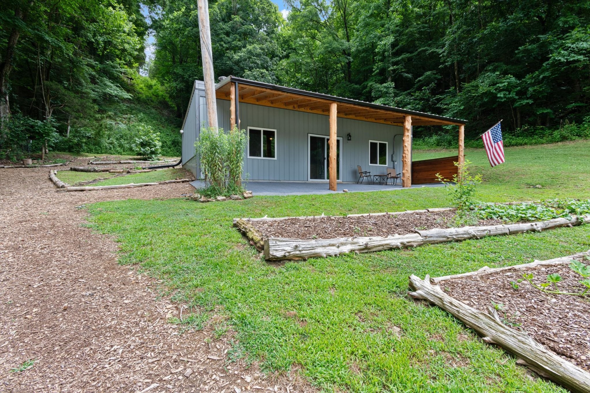 8491 Gainesboro Hwy